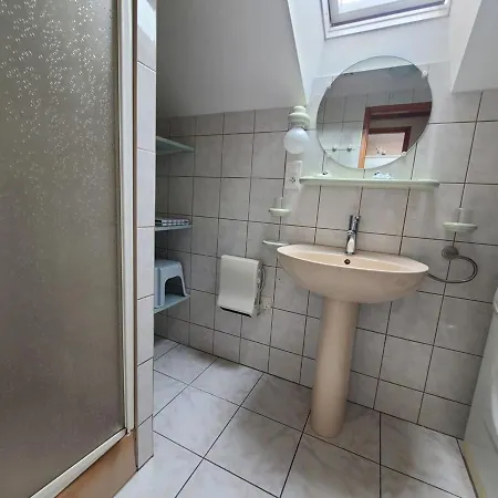 Confortable En Montagne Avec Terrasse, Ideal Pour Rando Et Cure, Proche De Plombieres-les-bains - Fr-1-589-172 Apartment Le Val-d'Ajol